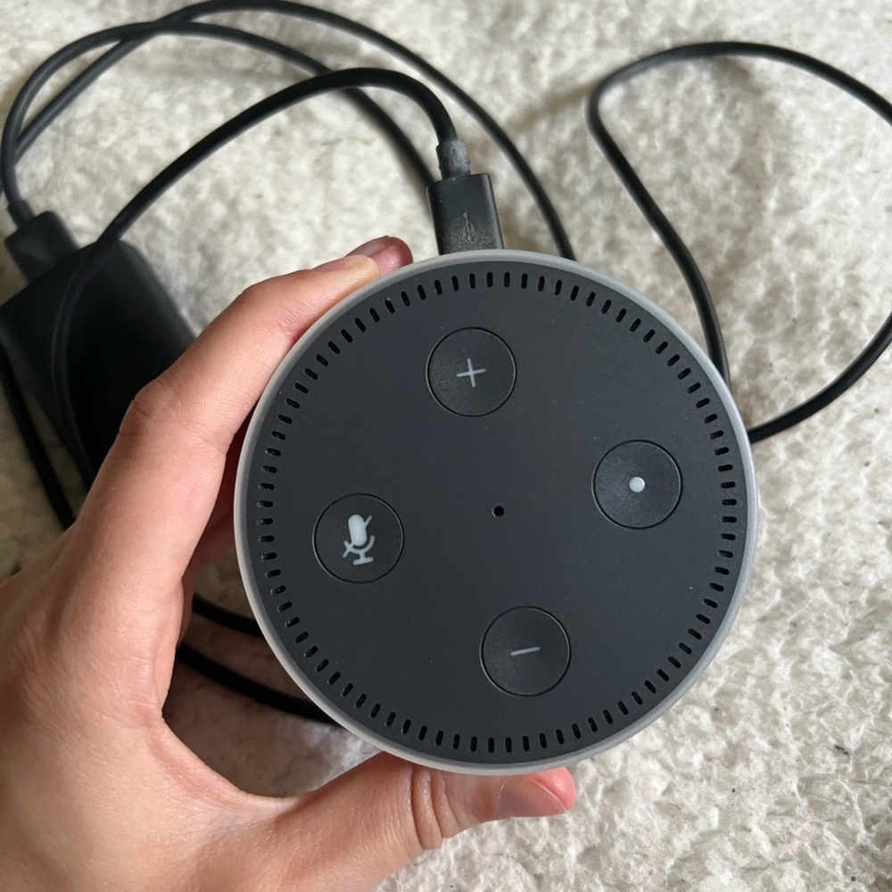 Amazon Alexa Dot - Picture 3 of 3
